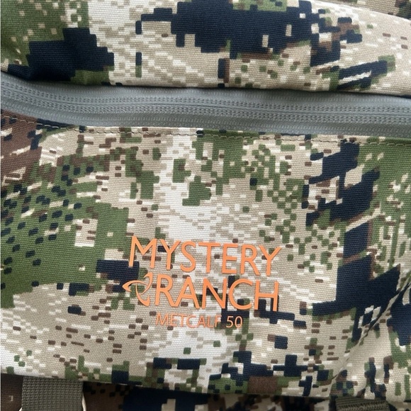 New Mystery Ranch Metcalf 50 Backpack W/ Frame Optifade Subalpine Camo Mens L/XL - Picture 2 of 16